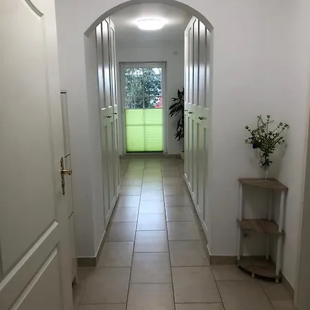 Apartment Grosses 4 Naehe Messe